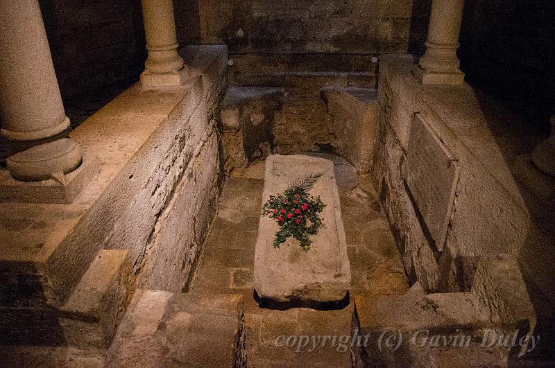 Crypt, Cathédrale Saint-Bénigne de Dijon IMGP1860.jpg